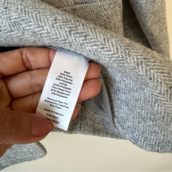 Talbots Women’s Gray Wool Blend Blazer Sz 12P Career Work Mature - Picture 9 of 13